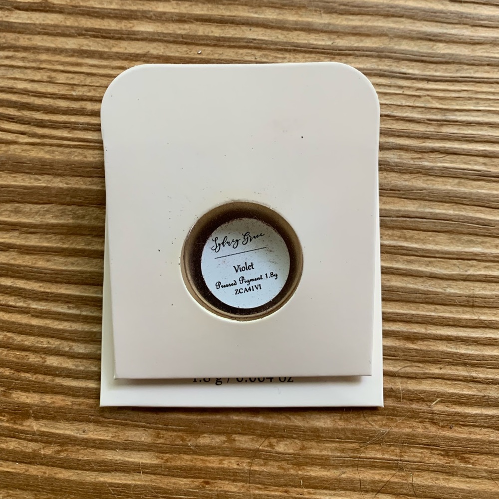 💰5/$25💰🎉HP🎉 New Sydney Grace Violet Shimmer Pressed Pigment Eyeshadow - Picture 2 of 4